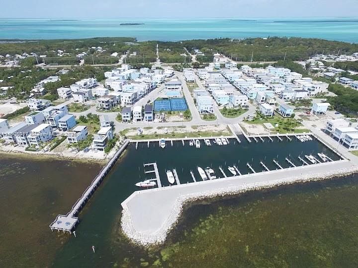 2nd image of 94825 Overseas Hwy #262