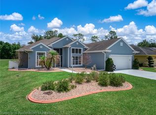 5043 Strafford Oaks Dr, Sebring, FL 33875