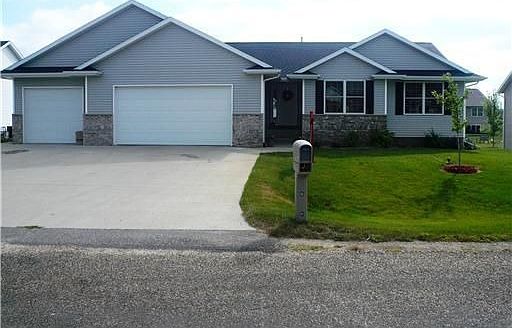 1st image of 105 Driftwood Cir