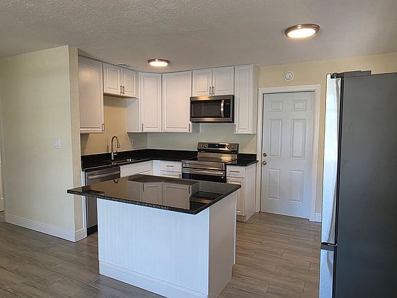5th image of 5709 18th Ave S