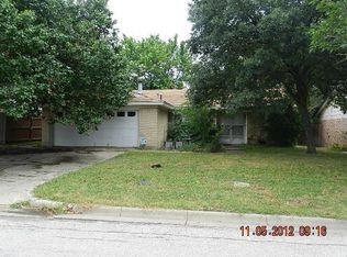 2807 E Mitchell St, Arlington, TX 76010