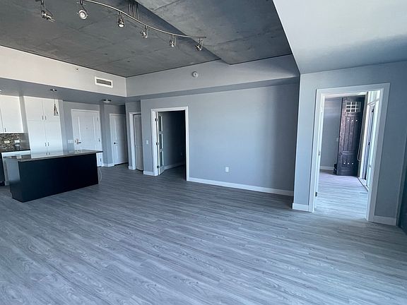 5th image of 1080 Park Blvd Unit 1806