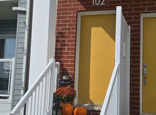 102 Seabrook Dr, Kitchener, ON N2R 0R7