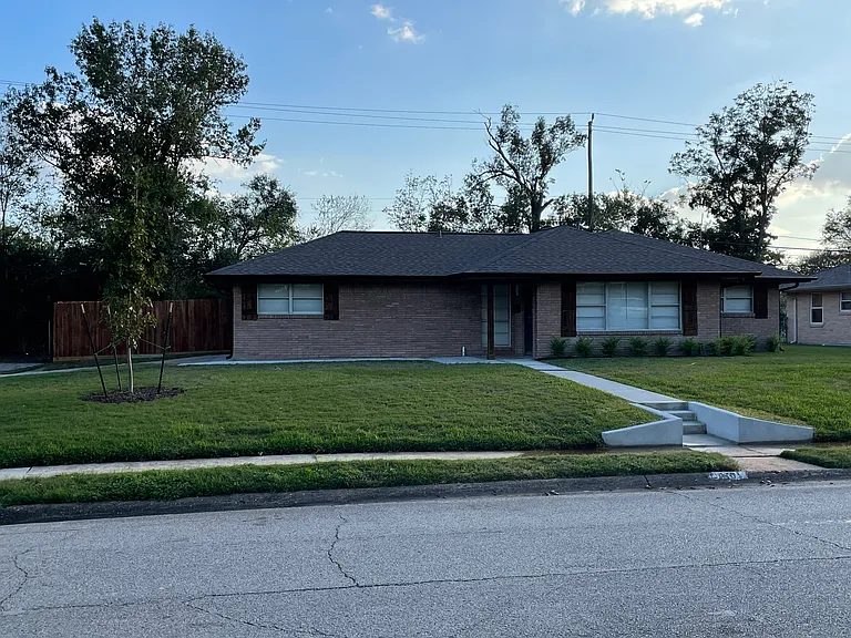5101 Libbey Ln — Photo 3