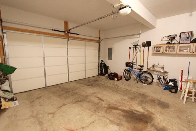 2nd image of 110 Tall Pines Ln
