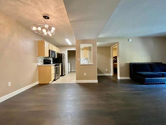4th image of 950 Seven Hills Dr APT 2611