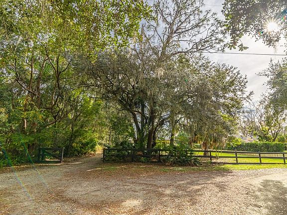 5th image of 9317 Winter Garden Vineland Rd