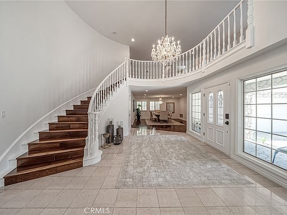 3rd image of 18741 Hillsboro Rd