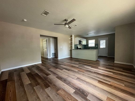 3rd image of 1714-1716 Stewart St #1714