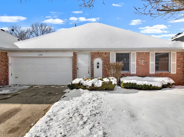 1314 Holiday Ln E, Brownsburg, IN 46112
