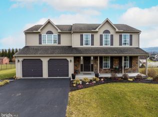 171 Sandhurst Blvd, Blandon, PA 19510