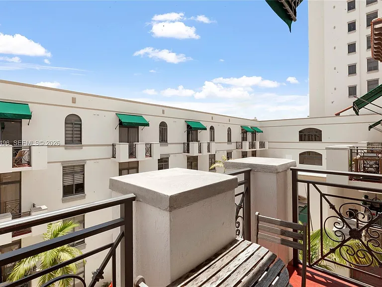 1805 Ponce De Leon Blvd #818 — Photo 10
