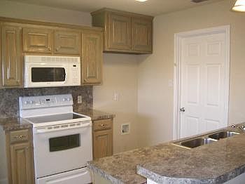 4th image of 273 Sugarberry Ave