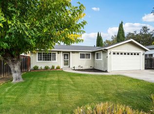 8420 Old Oak Rd, Windsor, CA 95492