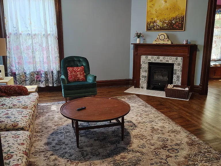 115 Grant St — Photo 6