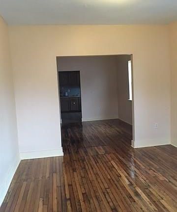 2nd image of 5437 Burgundy St