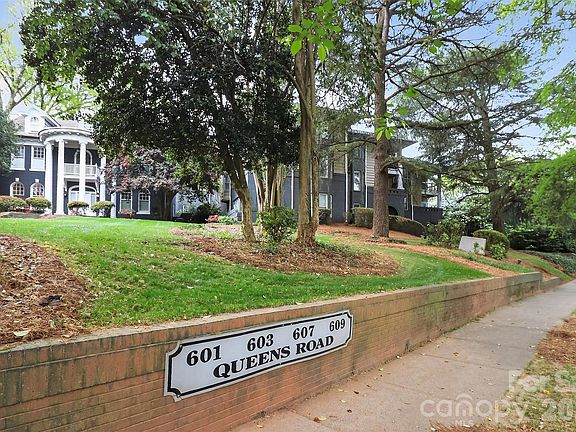 2nd image of 603 Queens Rd APT B