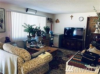 5th image of 9209 9211 32nd Av Ct S