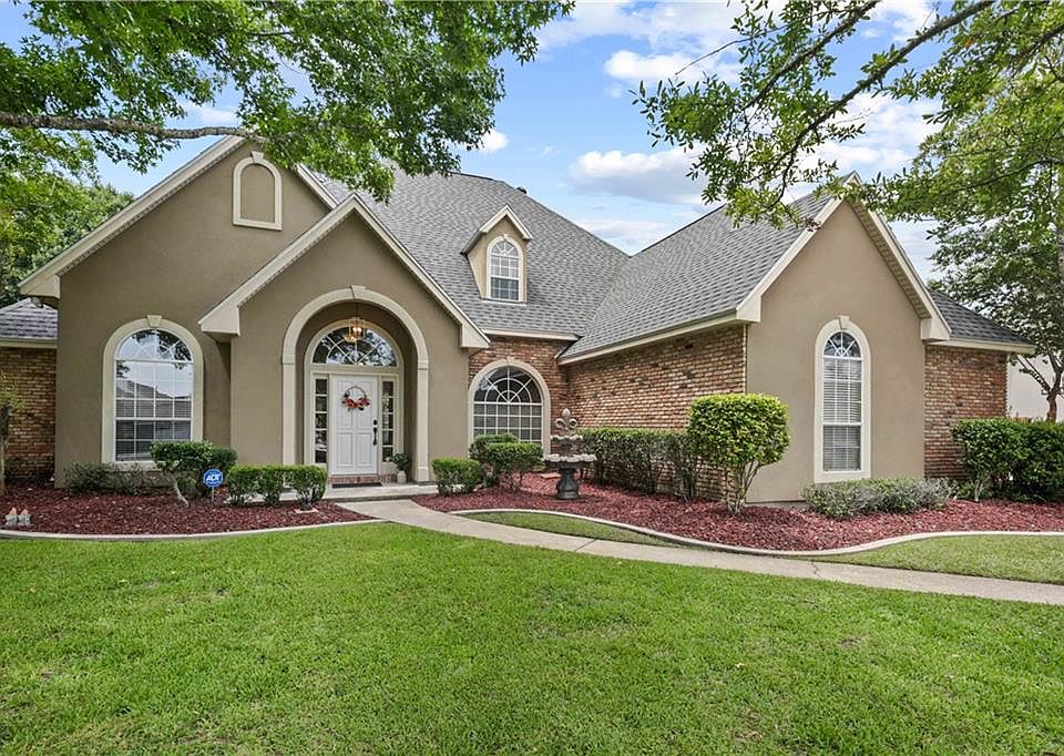 1st image of 207 Lansdowne Dr