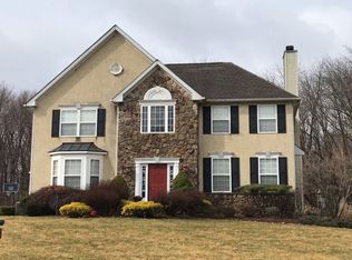 122 Midland Rd, Newtown, PA 18940