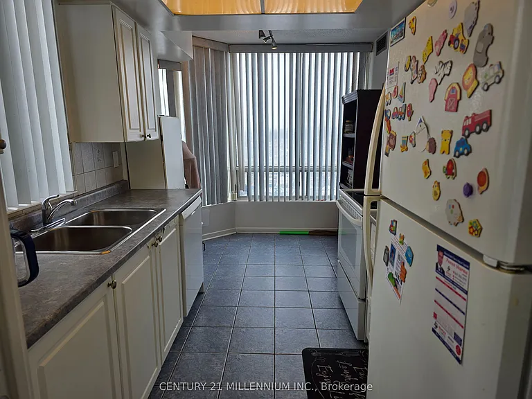 26 Hanover Rd #1605 — Photo 19