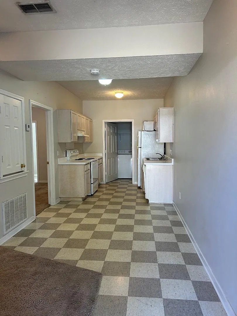 1 bed, 650 sqft, $795 — Photo 3