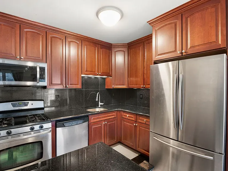 23 E 128th St #4R — Photo 3