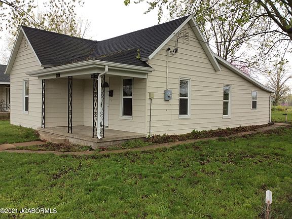5th image of 604 W West St