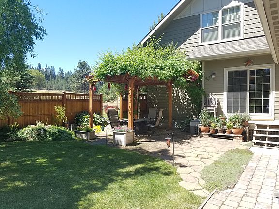 2nd image of 1516 S Garry Ave