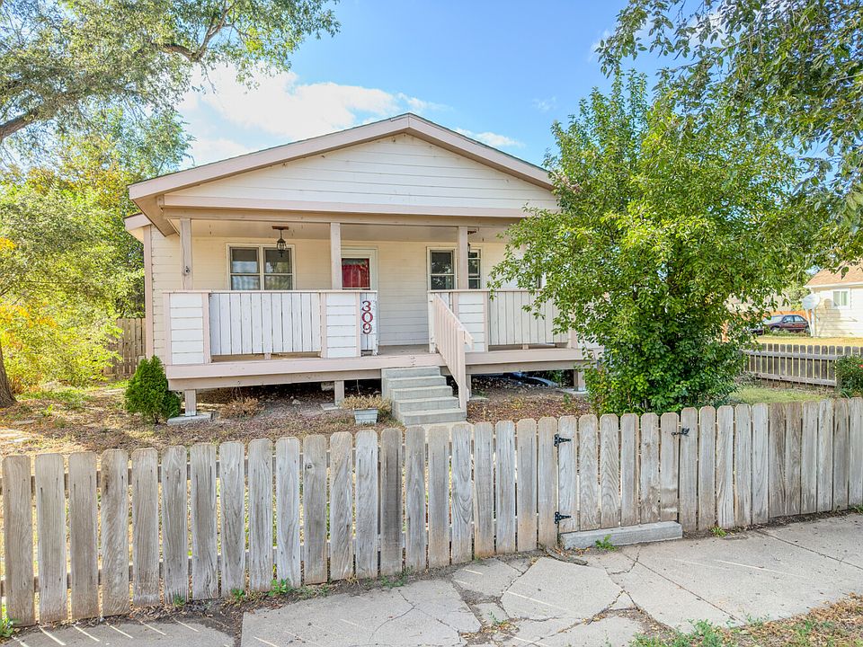 1st image of 309 6th St