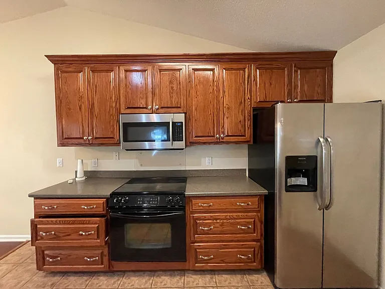 260 Windsor Garden Dr — Photo 7
