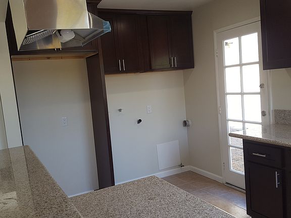 4th image of 16378 Ladysmith St