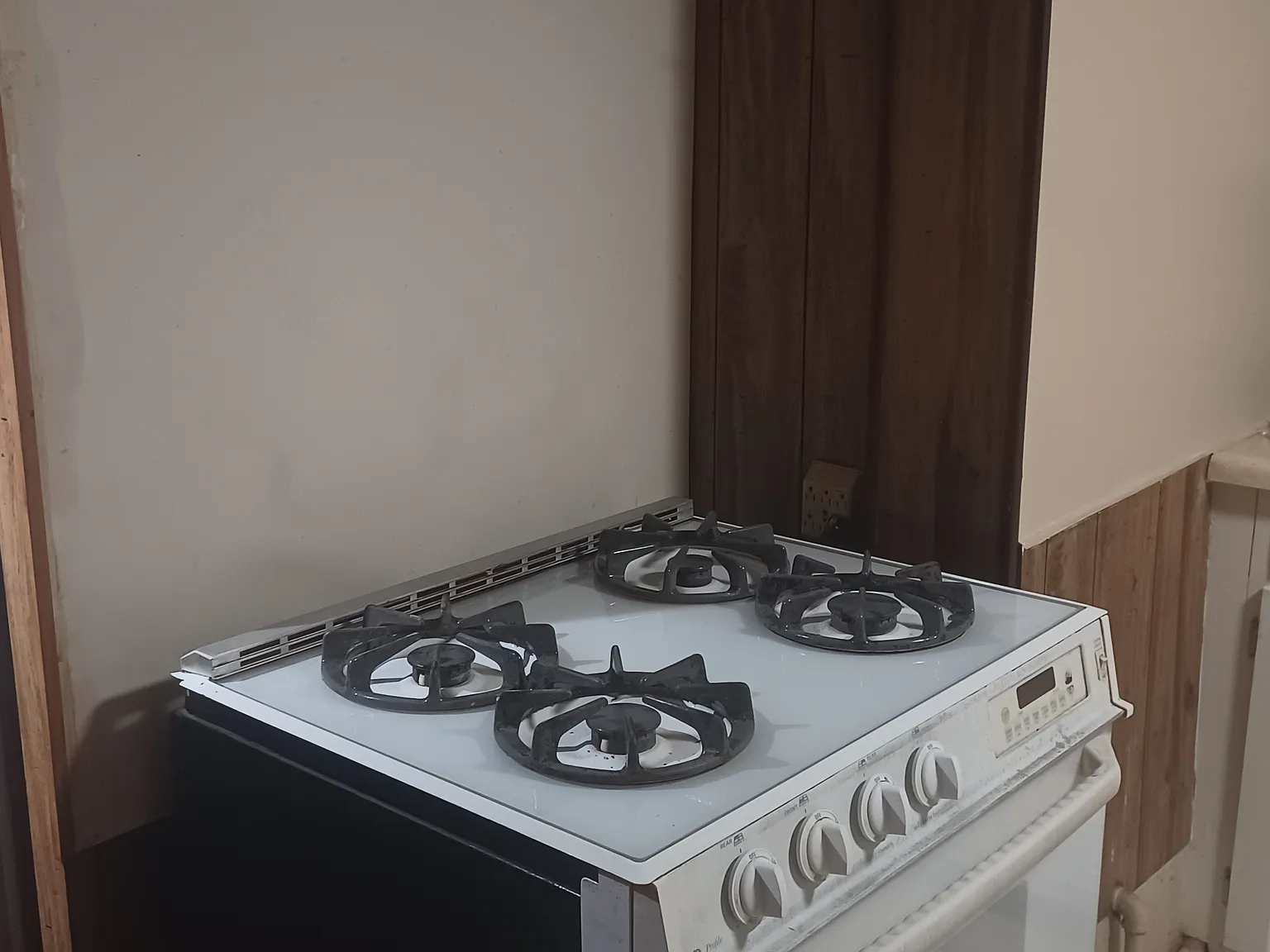 1 bed, 650 sqft, $1,000 — Photo 2