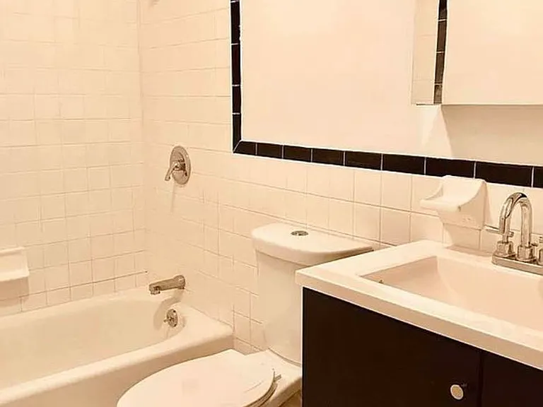 3403 Riverdale Ave #2 — Photo 7