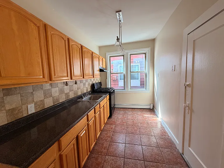 1526 Kimball St #1 — Photo 5