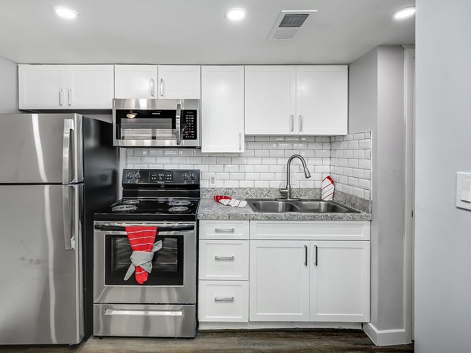 1st image of 13216 Bunn Cir #2B
