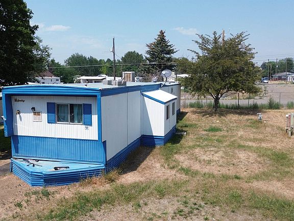 2nd image of 218 W Avenue I Trailer 19