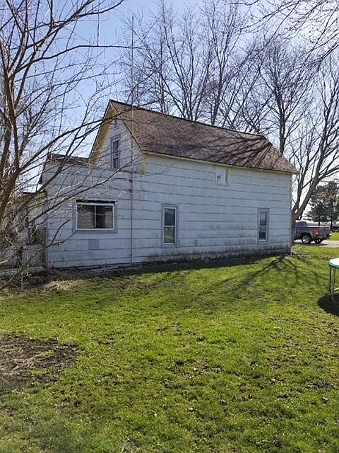 2nd image of 305 S Church St
