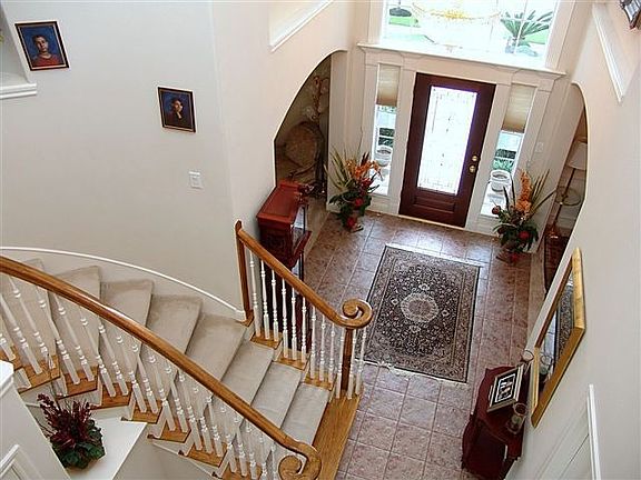 5th image of 6311 Goodlowe Park