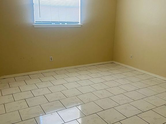 4th image of 5120 San Francisco Ave #102