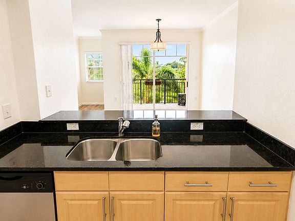 4th image of 1064 N Tamiami Trl Unit 1325