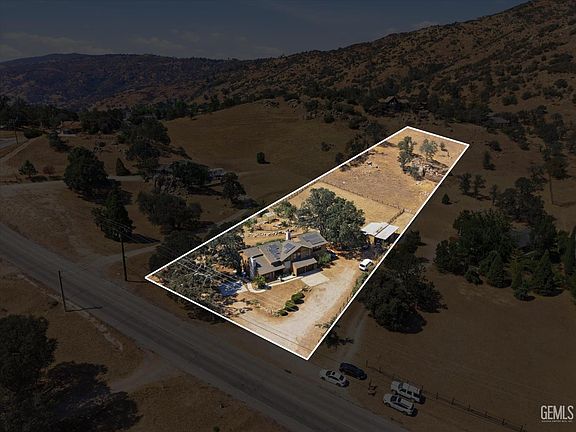 3rd image of 26001 Bear Valley Rd