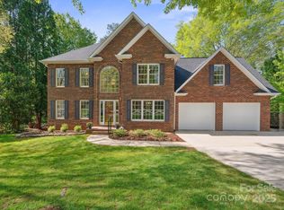 210 35th Ave NE, Hickory, NC 28601