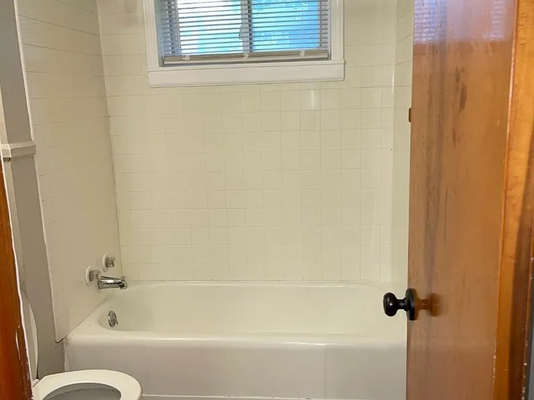 1512 Hartford Rd — Photo 12