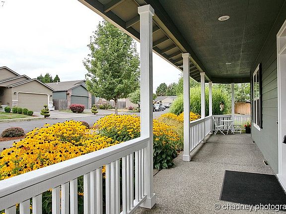 2nd image of 4831 SE 16th Dr