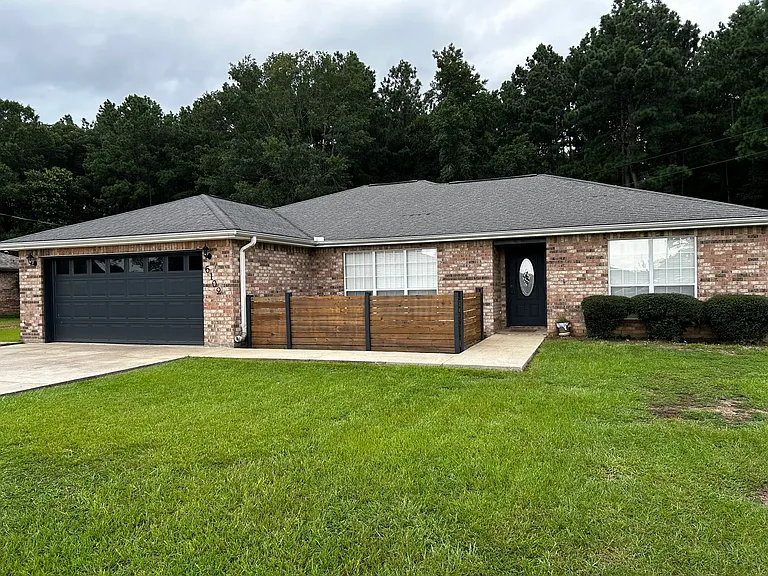 6102 Fagan Cir — Photo 2