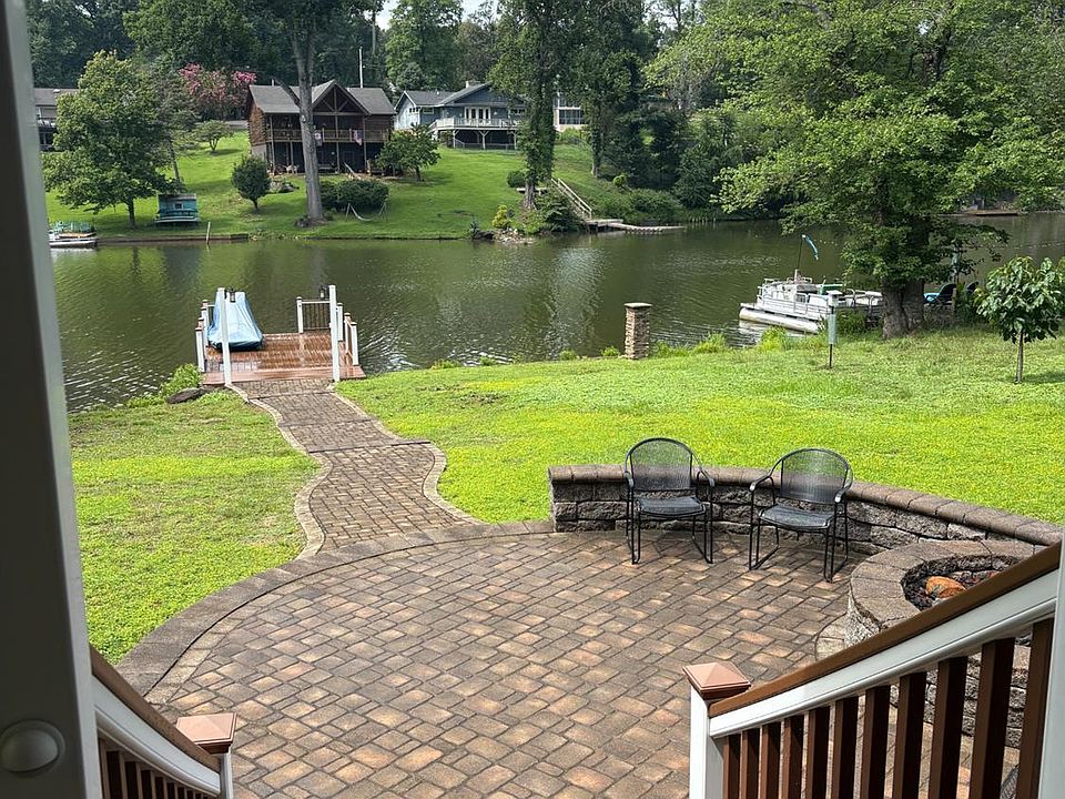 2nd image of 1228 Timberlake Dr