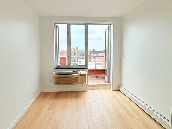 4th image of 38-34 Parsons Boulevard #D