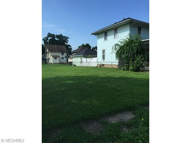 511 Bebb Ave SW photo 1