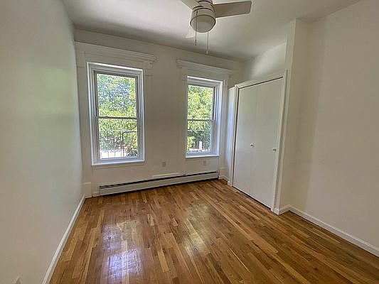 5th image of 863 Jefferson Ave #3